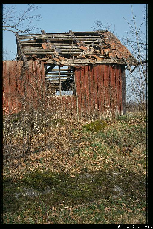 Ruin exterior